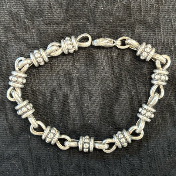 Retired James Avery Sterling Silver Bracelet, RARE, 7.5 inches, with felt bag - Picture 4 of 6